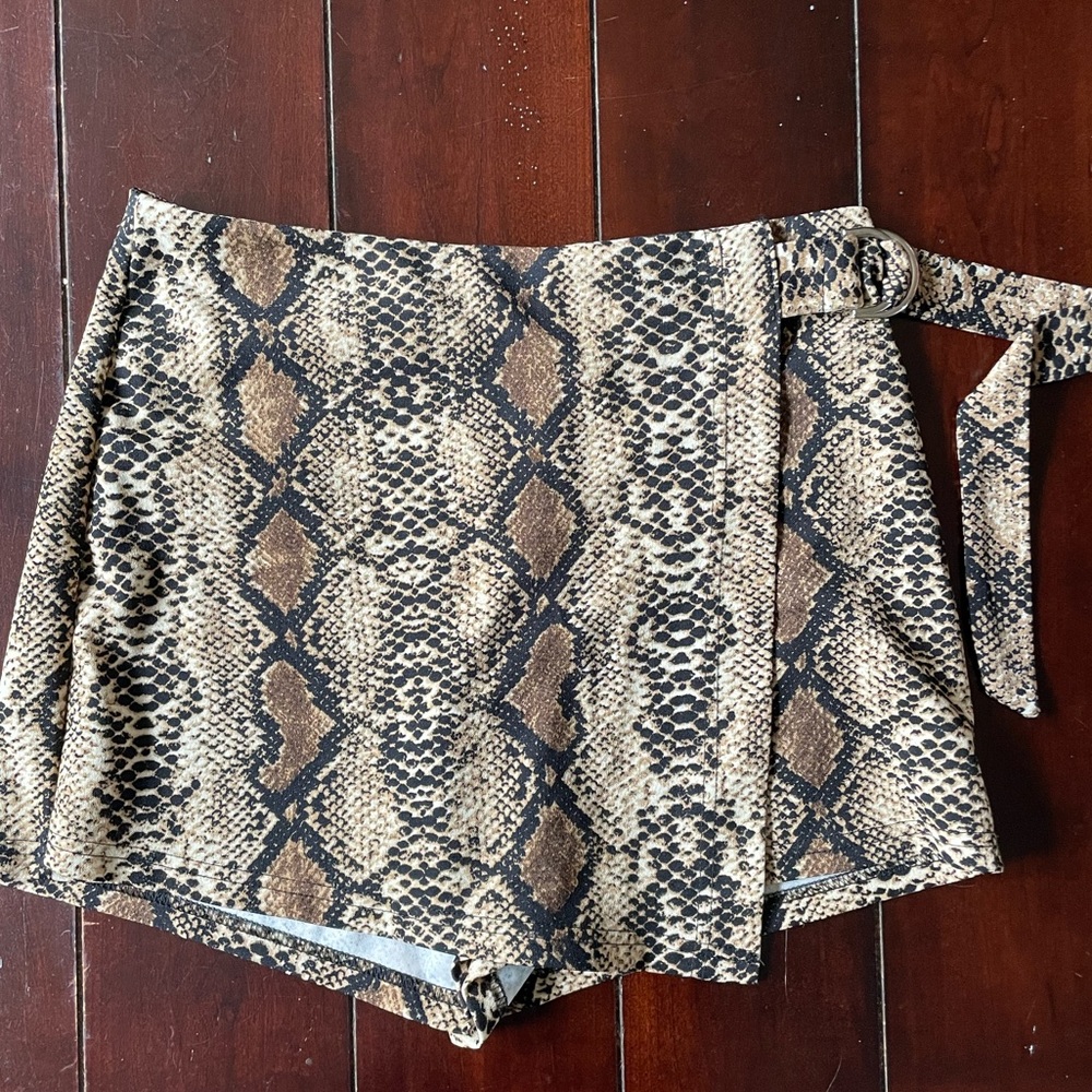 SHEIN shorts/skirt